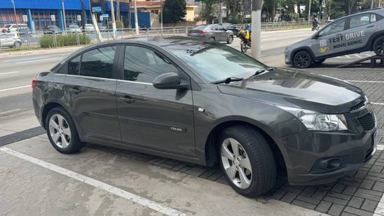 CHEVROLET CRUZE 1.8 LT 16V FLEX 4P MANUAL CHEVROLET CRUZE 1.8 LT 16V FLEX 4P MANUAL